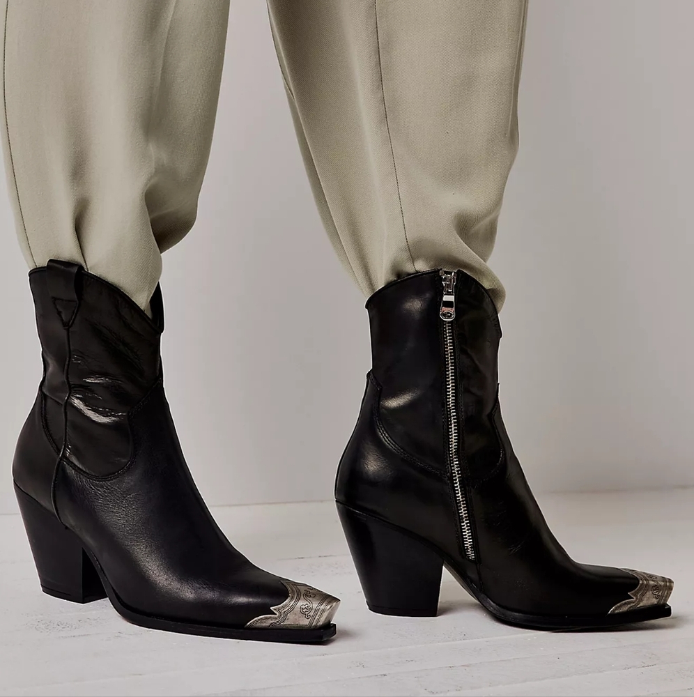 NWOT Free People Brayden Boots in Black Leather - Picture 14 of 14